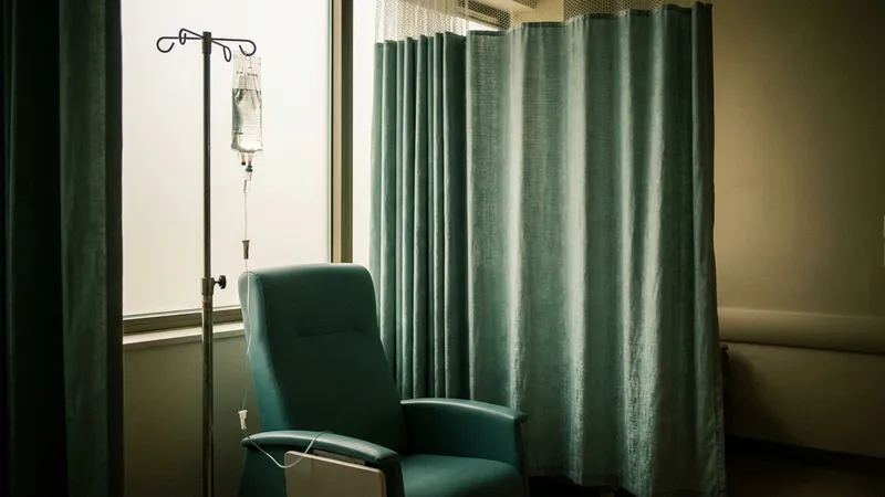 Durvalumab Plus Chemotherapy Doubles Median Survival to 20 Months in Mesothelioma Trial