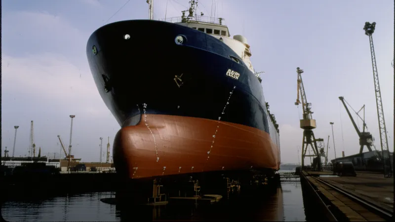 Shipyard Workers: Highest Mesothelioma Risk